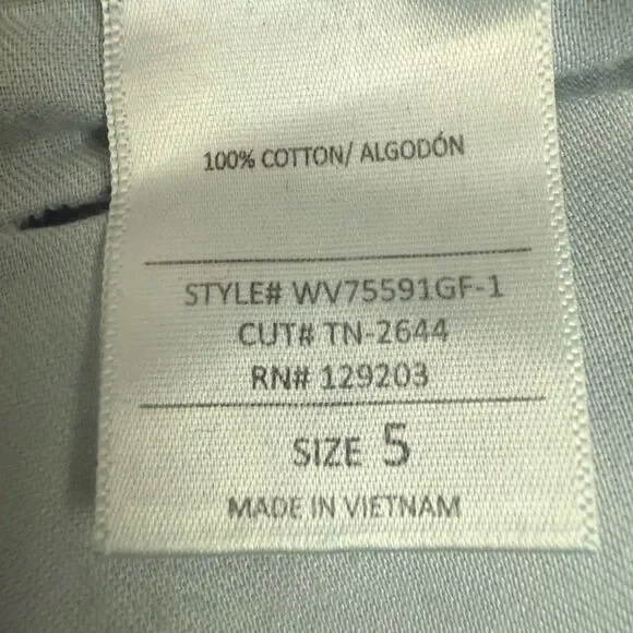 Fashion Nova Blue Boyfriend Jeans with Distressed Details - Picture 4 of 5